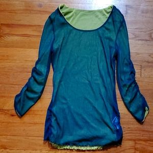 FREE WITH ANY PURCHASE!    Green blouse small